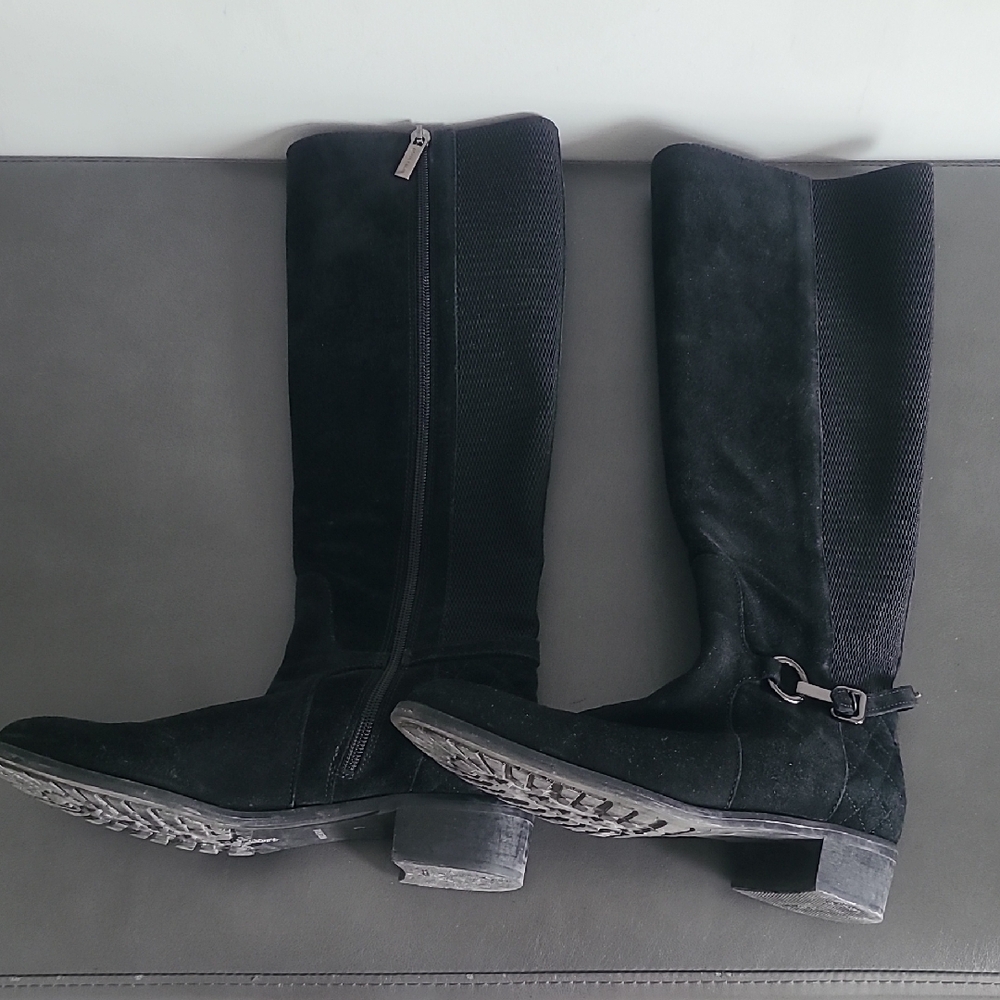 Elegant Black Over the Knee Boots with Buckle Detail